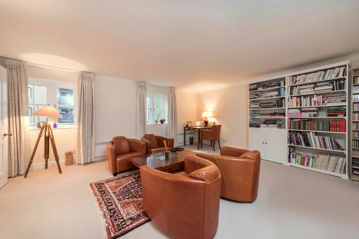 2 Bedroom Flat To Rent In Vogans Mill Wharf, Mill Street, Shad Thames, London, SE1