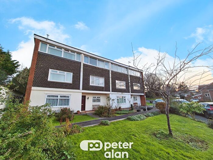 2 Bedroom Maisonette To Rent In Allt-Yr-Yn Crescent, Newport, NP20