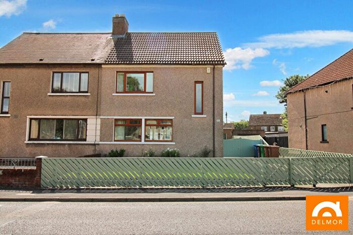 3 Bedroom Semi-Detached House For Sale In Robertson Avenue, Leven, KY8
