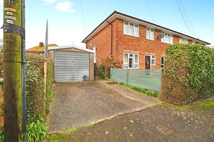 2 Bedroom Flat For Sale In Granby Close, Weymouth, Dorset, DT4