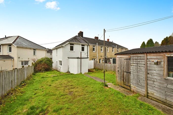 3 Bedroom End Terrace House For Sale In Ynyslas Crescent, Glynneath, Neath, SA11