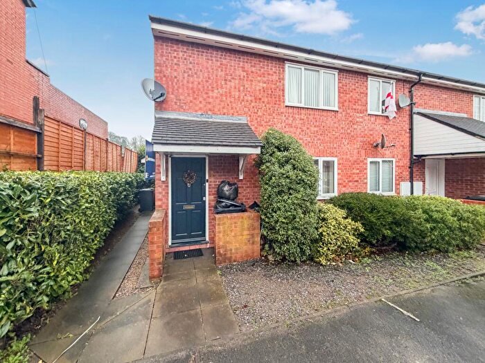 1 Bedroom House For Sale In Bourne Street, Dudley, DY2