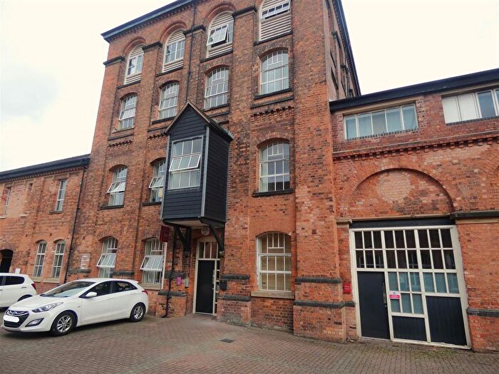 2 Bedroom Flat For Sale In Tiger Court, Burton-On-Trent, DE14