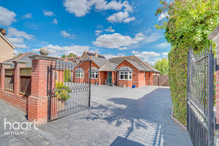 4 Bedroom Detached Bungalow For Sale In Hatfield Road, Witham, CM8