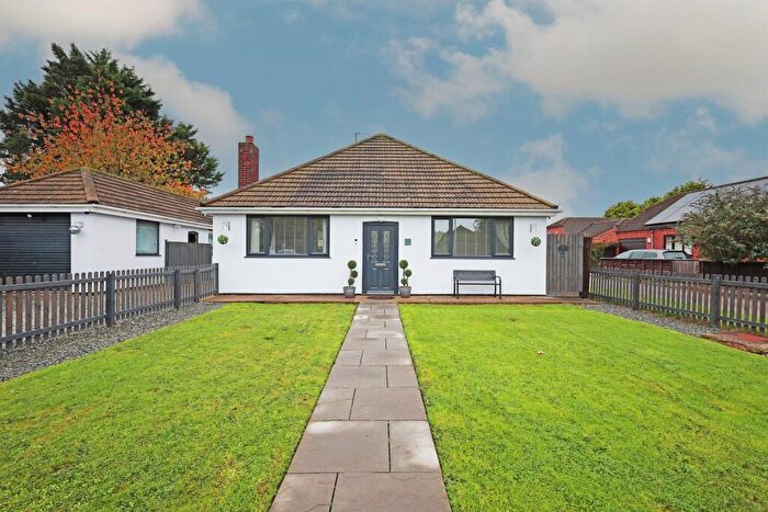 3 Bedroom Bungalow For Sale In Robin Hoods Walk, PE21