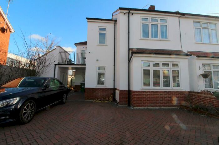 2 Bedroom End Of Terrace House To Rent In Edmund Road, Welling, DA16