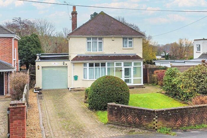 3 Bedroom Detached House For Sale In Winsor Road, Winsor, Southampton, SO40