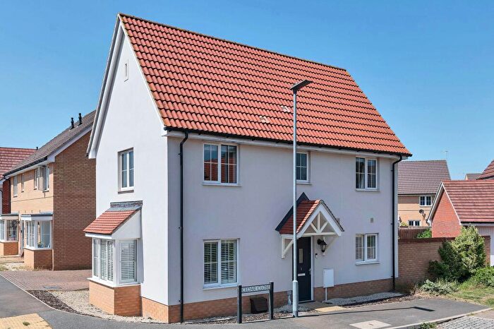 3 Bedroom Detached House For Sale In Cedar Close, Red Lodge, IP28