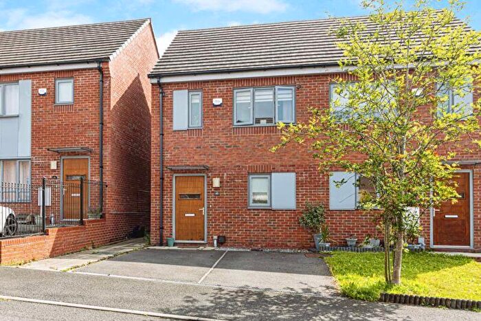 2 Bedroom Detached House To Rent In Greene Way, Salford, M7