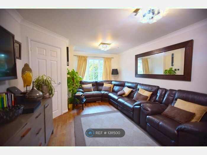 2 Bedroom Terraced House To Rent In Cudham Close, Sutton SM2