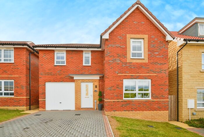 4 Bedroom Detached House For Sale In Corncrake Drive, Whitby, North Yorkshire, YO22