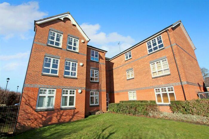 2 Bedroom Apartment To Rent In The Nurseries, Northampton, NN1