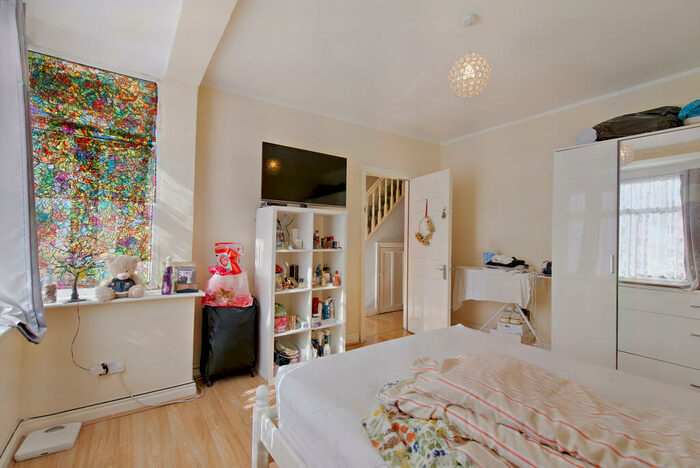 5 Bedroom Terraced House For Sale In Overton Road, London, E10