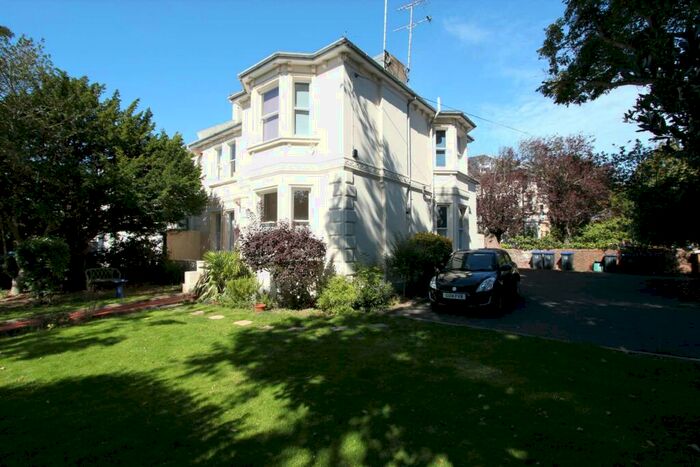Flat To Rent In Shelley Road, Worthing, BN11