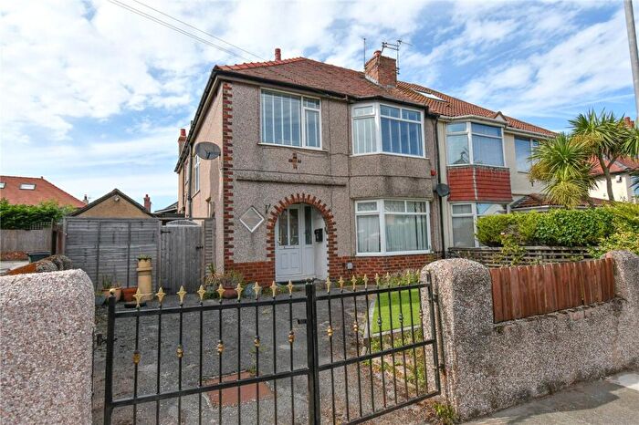 2 Bedroom Flat For Sale In Ferndale Road, Hoylake, Wirral, CH47