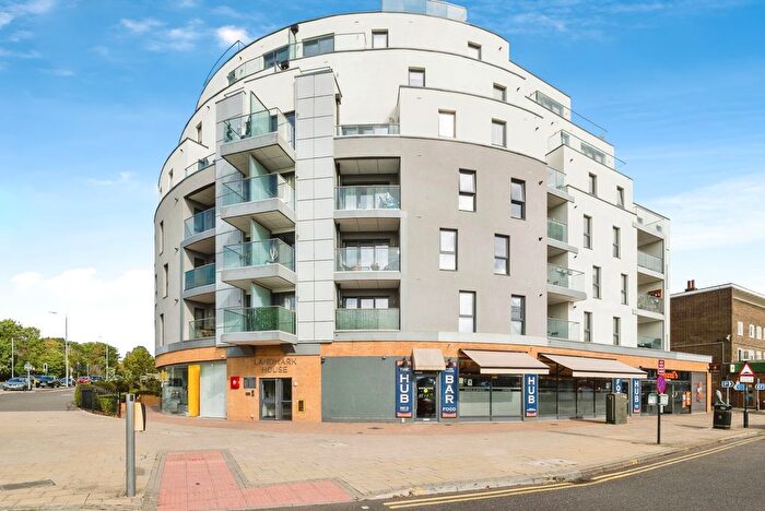 2 Bedroom Flat For Sale In The Broadway, Loughton, Essex, IG10