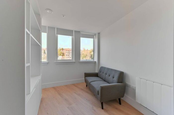 Studio To Rent In Capella Court, Croydon, Purley, CR8
