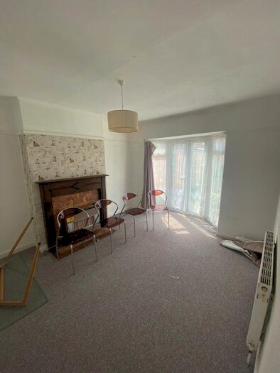 7 Bedroom End Of Terrace House To Rent In Charlotte Road, Dagenham, RM10