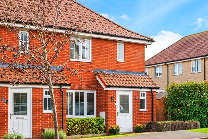 3 Bedroom Semi-Detached House For Sale In Corminster Avenue, Aylesham, Canterbury, CT3