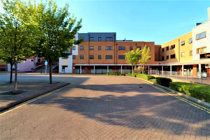 2 Bedroom Flat To Rent In North Star Boulevard, Greenhithe, DA9