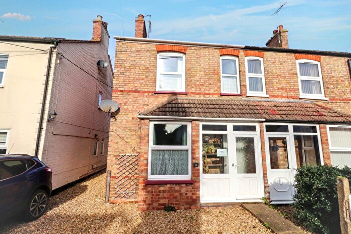 2 Bedroom Semi-Detached House For Sale In Back Lane, Long Sutton, PE12