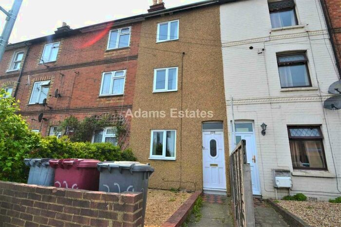 5 Bedroom Terraced House To Rent In Basingstoke Road, Reading, RG2