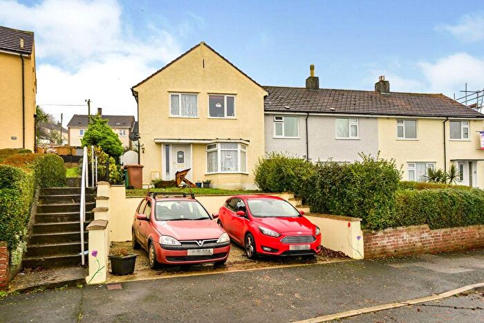 3 Bedroom End Of Terrace House For Sale In Hawkinge Gardens, Plymouth, Devon, PL5
