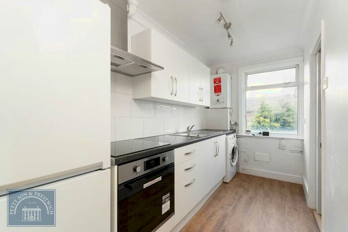 2 Bedroom Flat To Rent In Field Road, London, E7