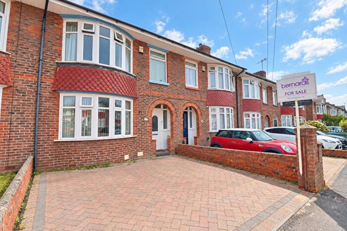 4 Bedroom Property For Sale In Wallisdean Avenue, Fareham, PO14