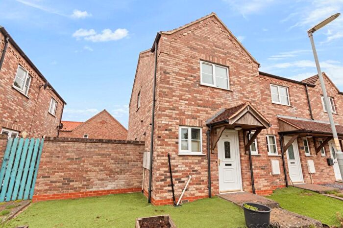 2 Bedroom Terraced House For Sale In The Rookery, Scotter, DN21