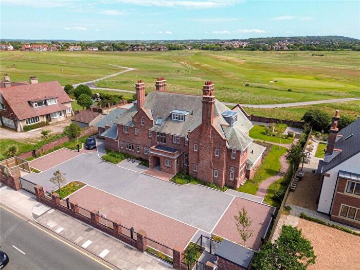 2 Bedroom Apartment For Sale In Stanley Road, Hoylake, Wirral, CH47