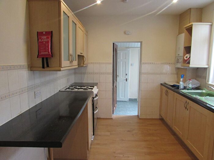 3 Bedroom Terraced House To Rent In Byron Road, Harrow Wealdstone, Middlesex, HA3