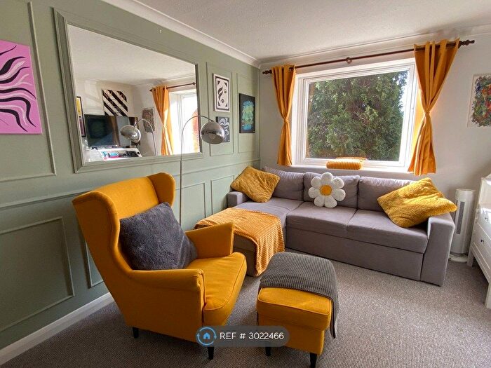 1 Bedroom Flat To Rent In Tippett Rise, Reading, RG2