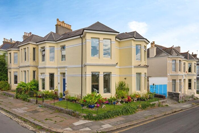 4 Bedroom End Terrace House For Sale In Greenbank Avenue, Plymouth, Devon, PL4