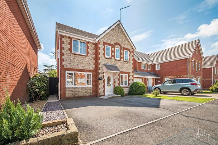 4 Bedroom Detached House For Sale In Ffordd Ger Y Llyn, Penllergaer, Tircoed Forest Village, SA4