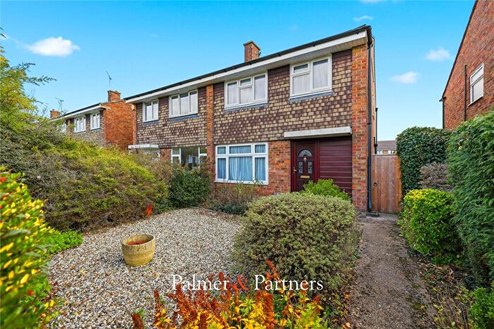 3 Bedroom Semi Detached House For Sale In Robin Way, Tile Kiln, Chelmsford, Essex, CM2