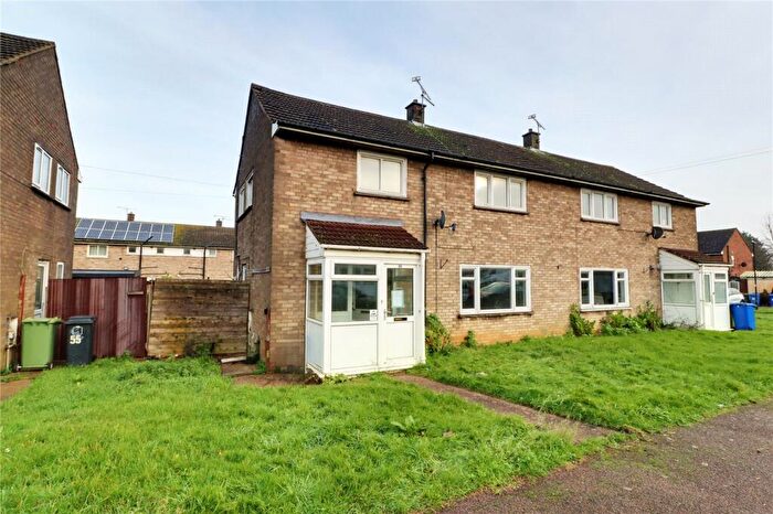 4 Bedroom Semi-Detached House For Sale In Buchanan Road, Hemswell Cliff, Lincolnshire, DN21