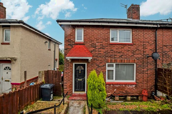 3 Bedroom Semi-Detached House To Rent In Tenby Drive, Salford, Manchester M6