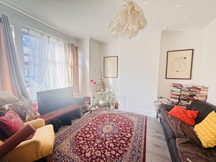 4 Bedroom Terraced House To Rent In Undine Street, London, SW17