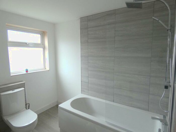 3 Bedroom Terraced House To Rent In Corporation Street, Mansfield, NG18