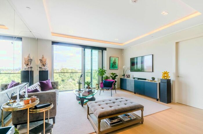 3 Bedroom Flat To Rent In Lillie Square, Earls Court, London, SW6