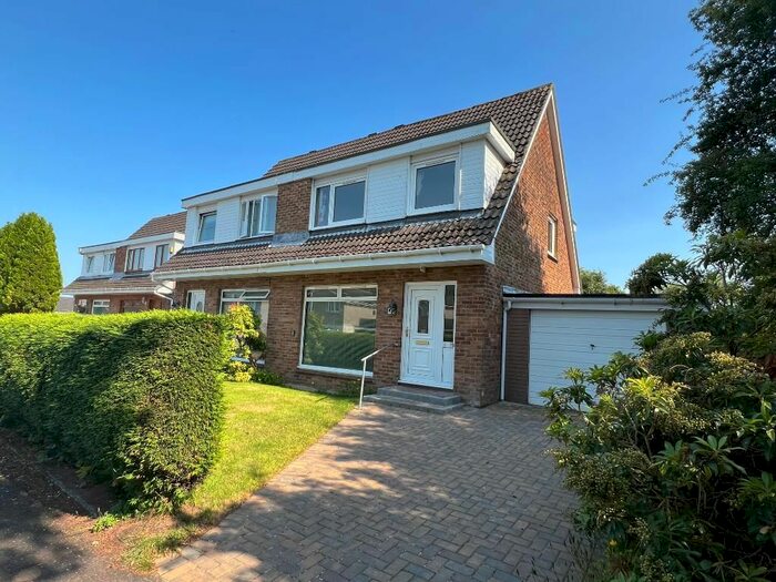 3 Bedroom Semi-Detached House For Sale In Cormack Avenue, Torrance, Glasgow, G64