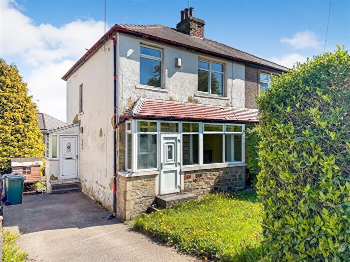 3 Bedroom Semi-Detached House For Sale In Highfield Road, Five Lane Ends, Bradford, BD2