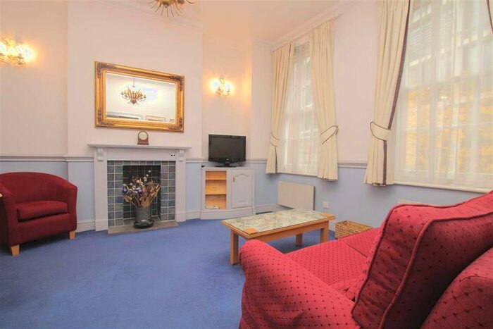 1 Bedroom Flat To Rent In Pemberton Row, London, EC4A