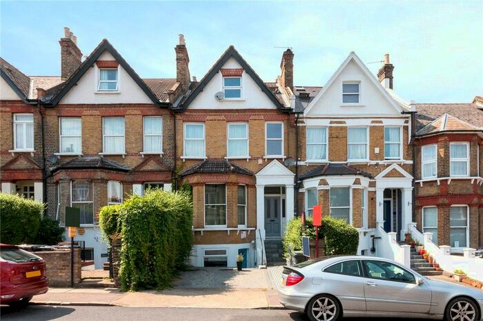2 Bedroom Flat To Rent In Devonshire Road, Forest Hill, London, SE23