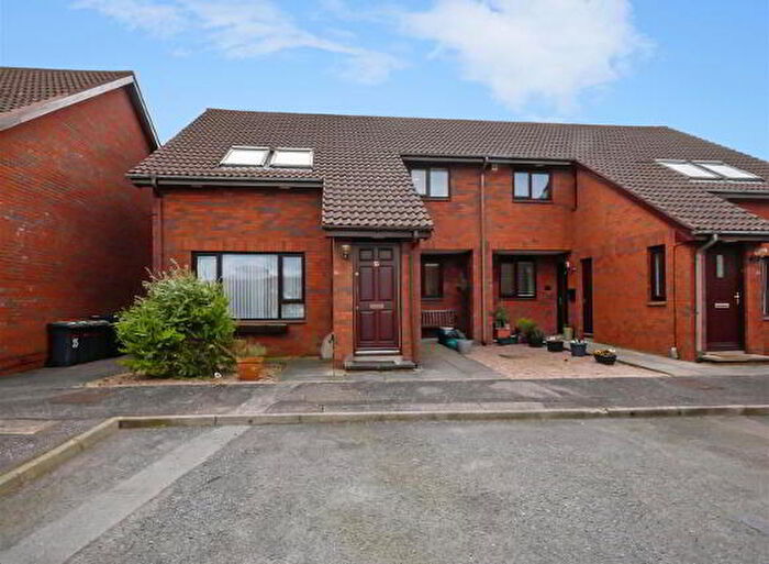 2 Bedroom Apartments For Sale In Drumkeen Court, Belfast, BT8