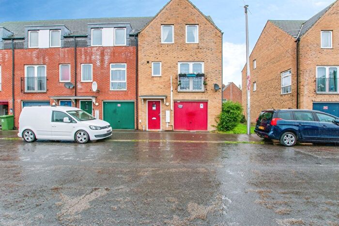 3 Bedroom End Of Terrace House For Sale In Nelson Way, Boston, PE21