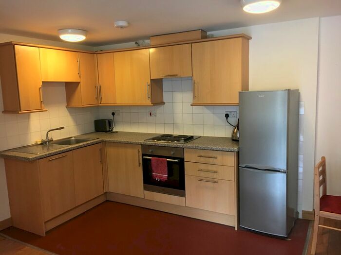 2 Bedroom Flat To Rent In Holloway Road, North London, Holloway, Islington, N7