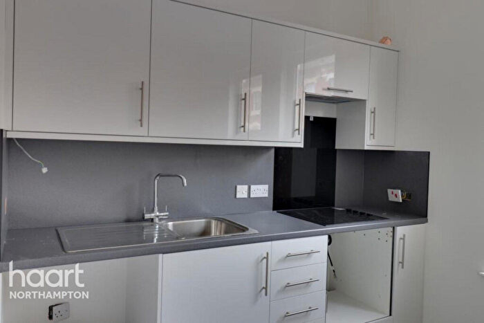 1 Bedroom Flat To Rent In St Pauls Road, Northampton, NN2