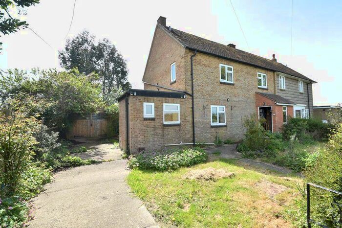 3 Bedroom Semi-Detached House For Sale In Windmill Road, Breachwood Green, SG4